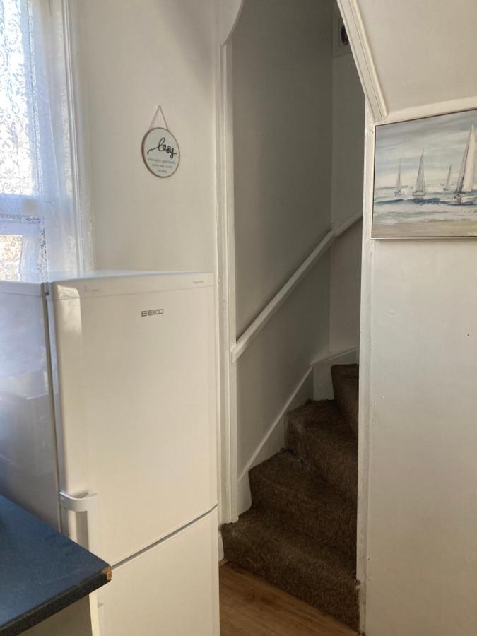 3 Bed Town House Near Ryde Sea Front @ One Church Lane