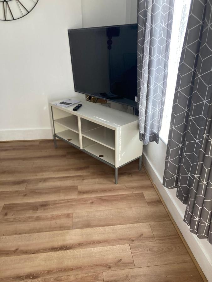 Holiday home 3 Bed Town House Near Ryde Sea Front @ One Church Lane