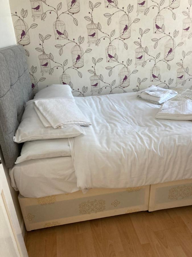 Holiday home 3 Bed Town House Near Ryde Sea Front @ One Church Lane *